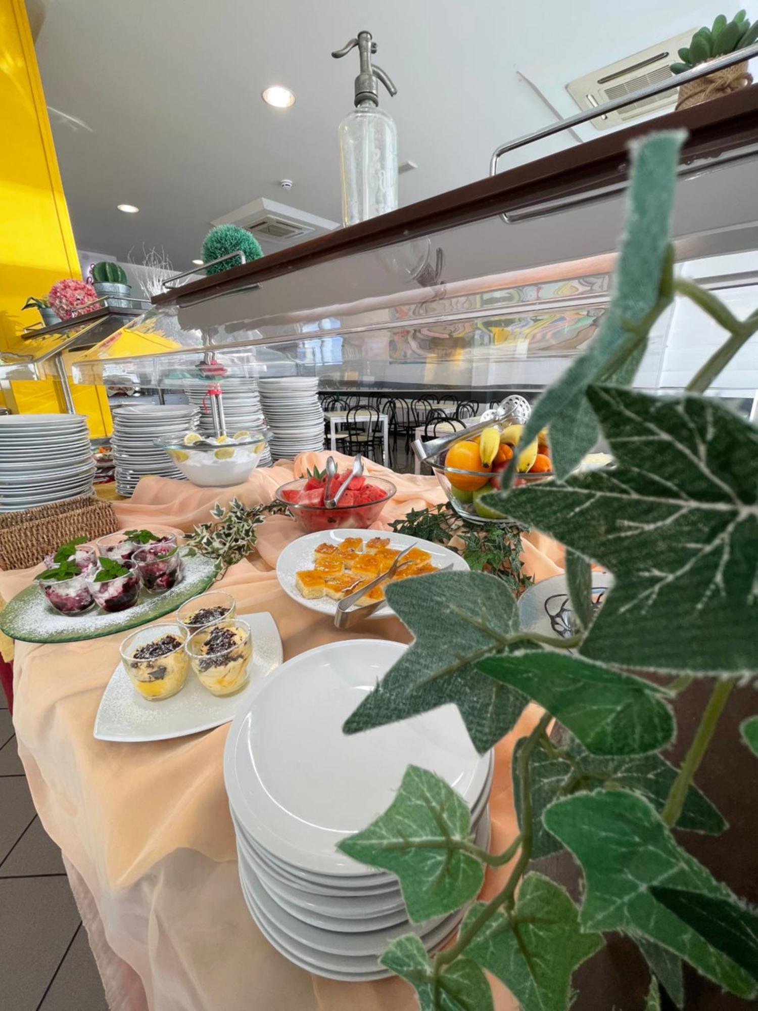 Hotel Morfeo - Young People Hotels (Adults Only) Rimini Exterior photo